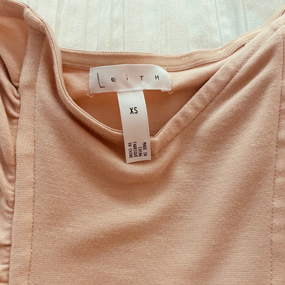 Leith Ruched Strapless Top - Picture 7 of 7